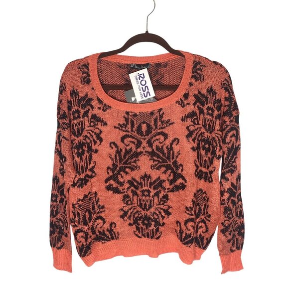 Women's Pullover Knit Sweater Size S/M  Coral Peach Baroque All Over Print - Picture 1 of 10